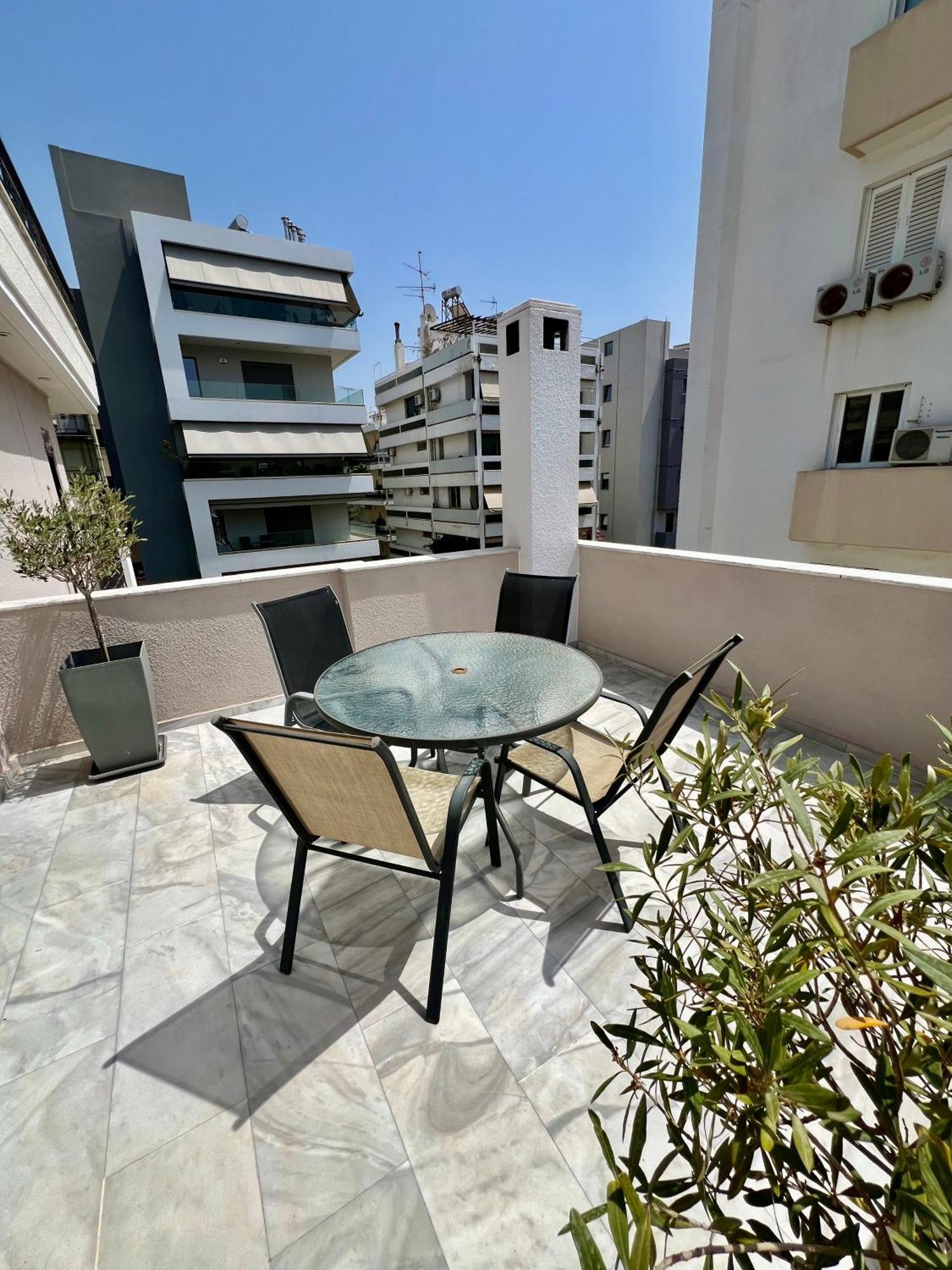 Brand New Brilliant Apartment At Athenian Riviera Eksteriør billede
