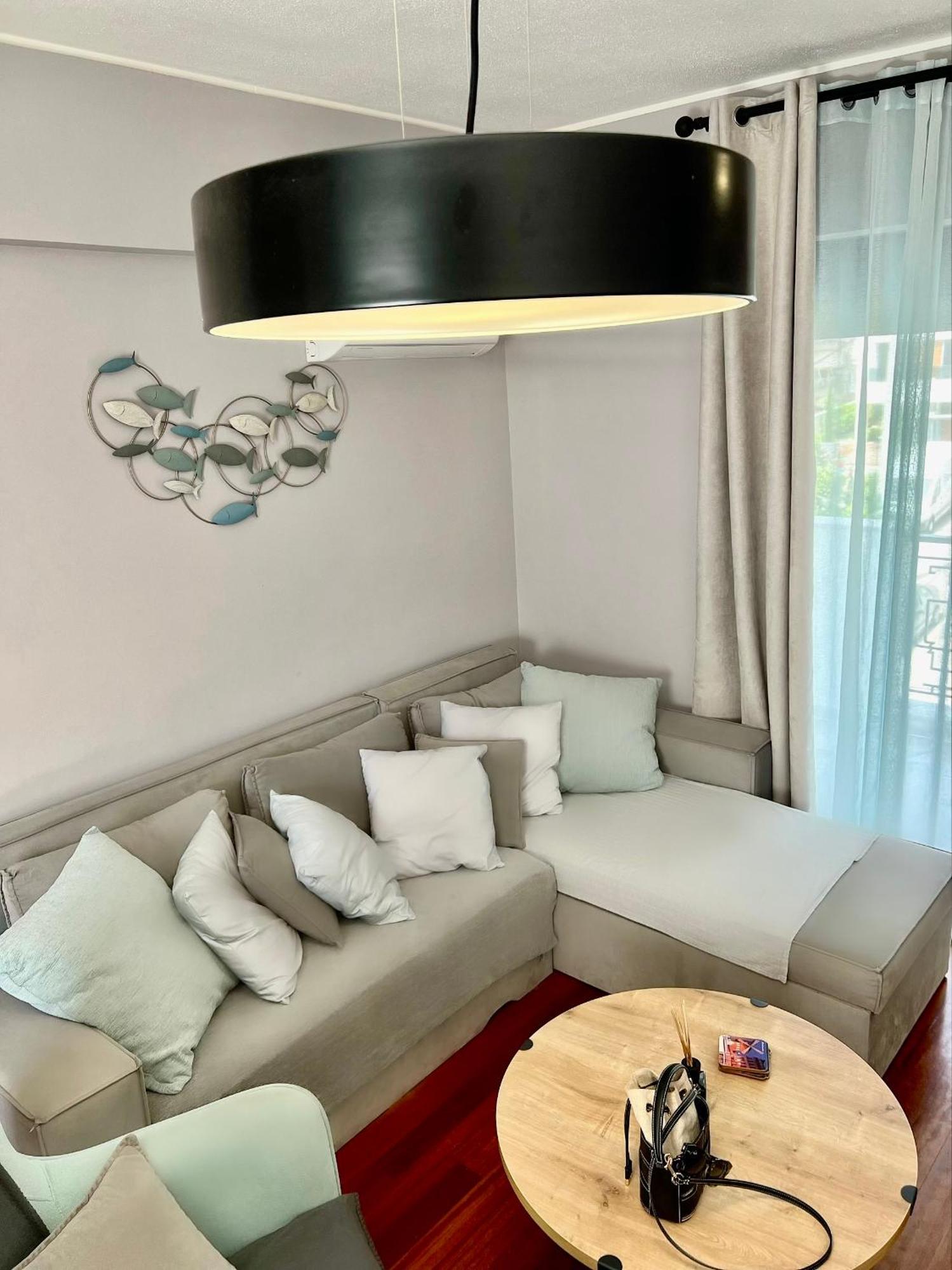 Brand New Brilliant Apartment At Athenian Riviera Eksteriør billede
